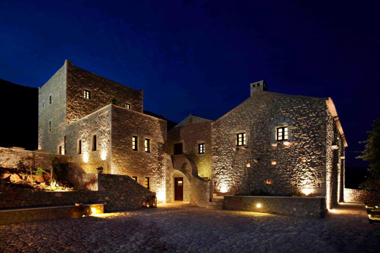 Petritis Guesthouse Oitylo Exterior photo