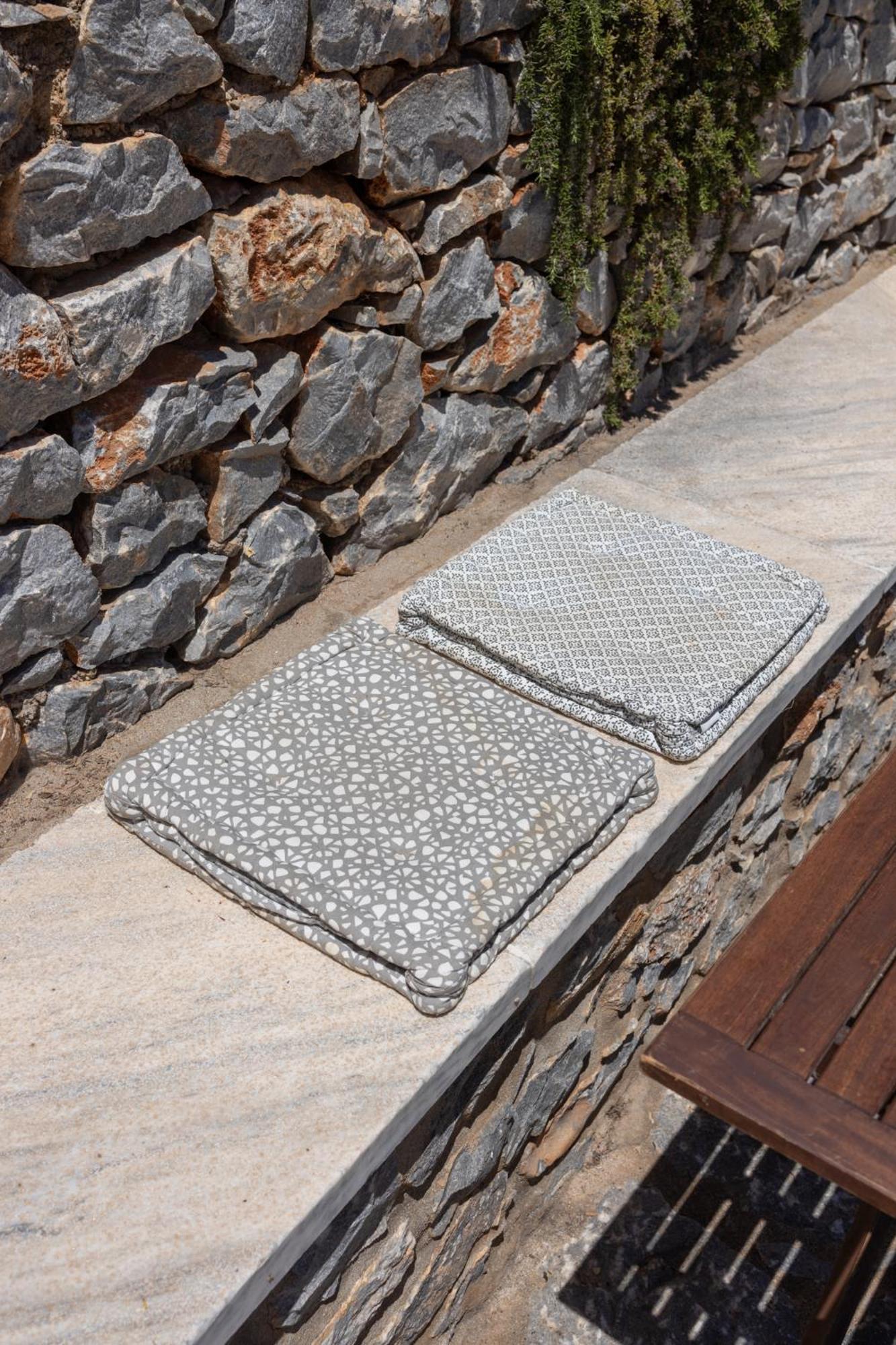 Petritis Guesthouse Oitylo Exterior photo
